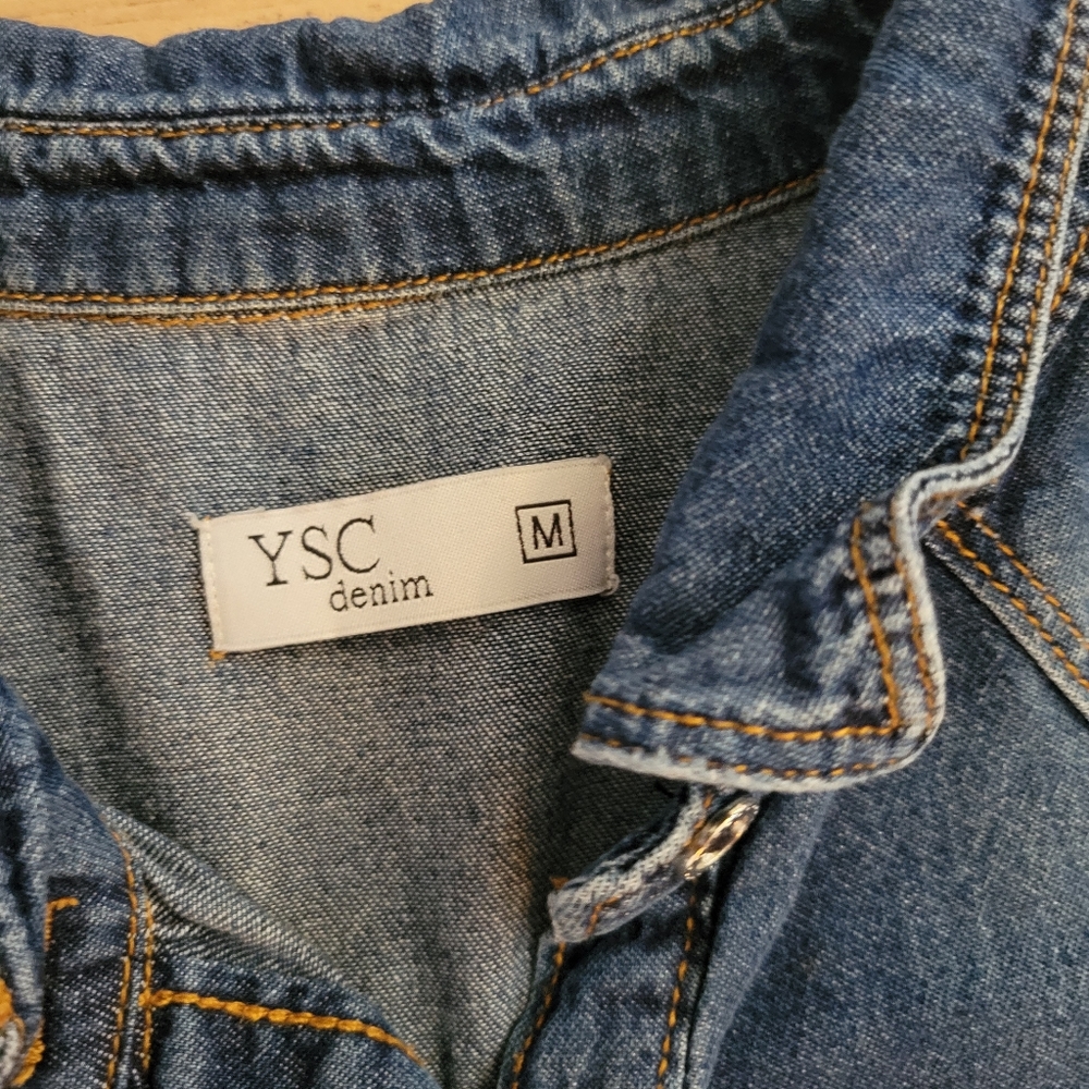 🇧🇷 Denim Button Up - Picture 5 of 6